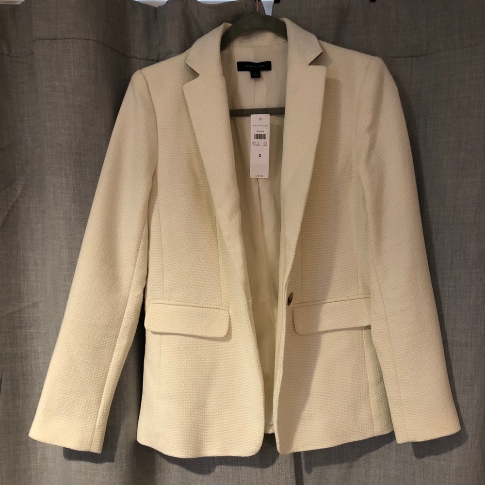 Ann Taylor Ivory Blazer (Sz 2)